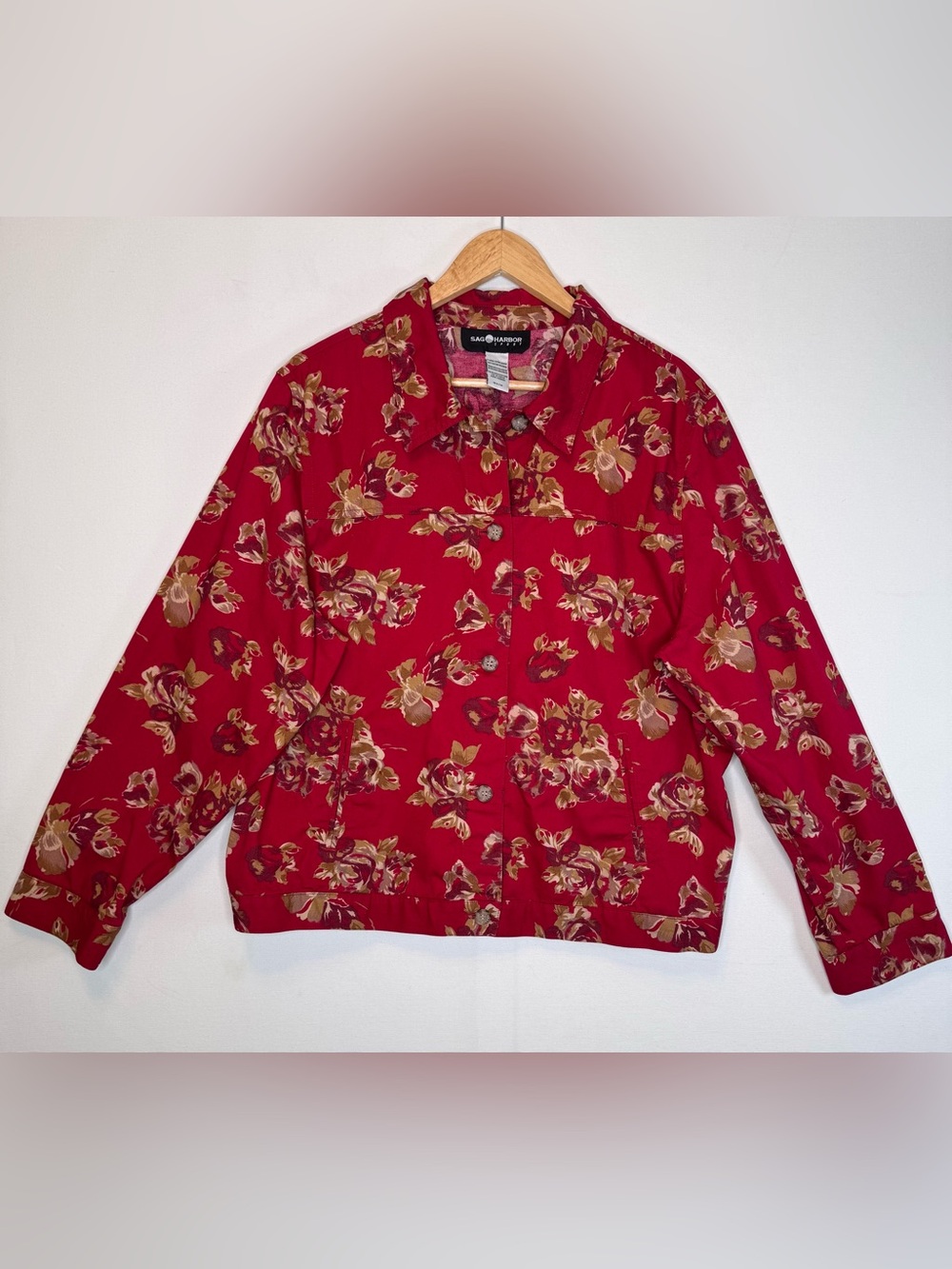 Sag Harbor Sport Twill Floral Jacket in red, tan, and cream sz XL button front